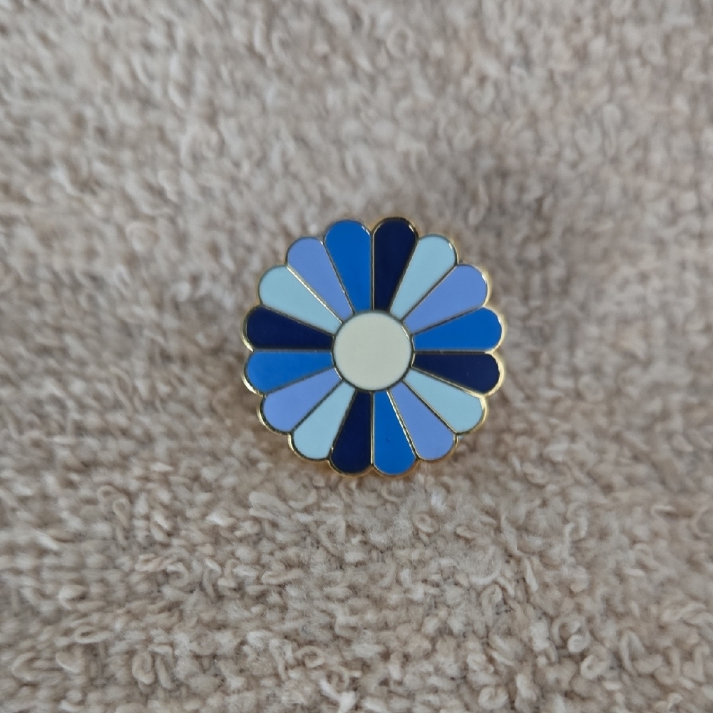 tie tack, or lapel pin